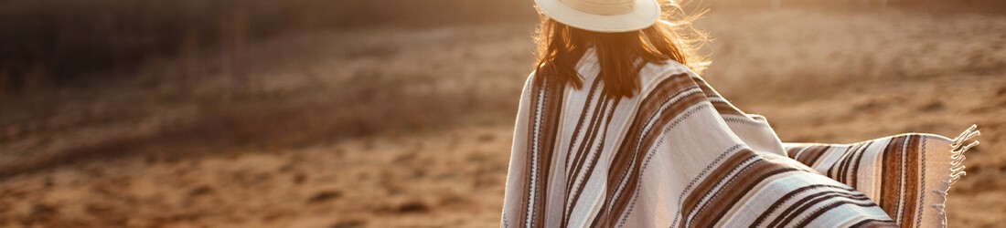 Ponchos & capes